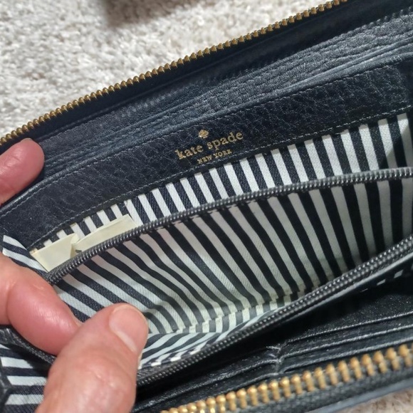 KATE SPADE Black Leather Lacey Accordion Cobble Hill Zip-Around Wallet - Picture 8 of 12